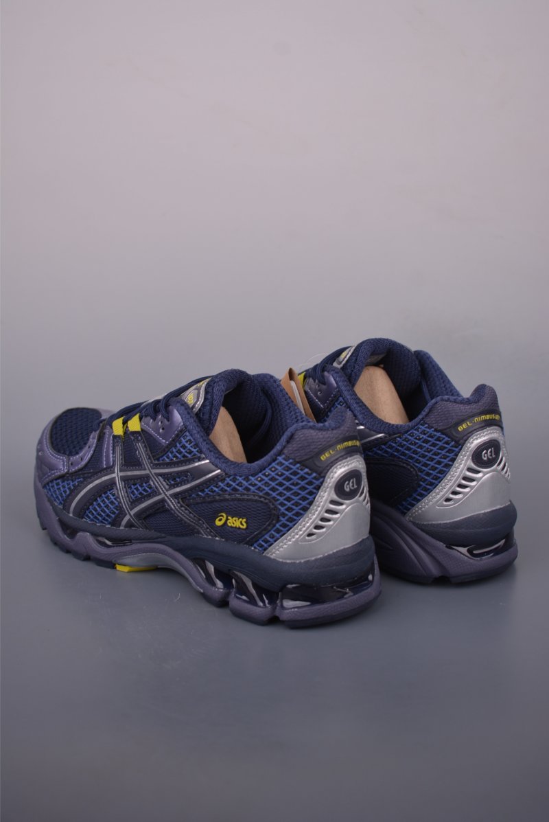 Asics Gel-Kahana Nimbus 10.1 Y2K view