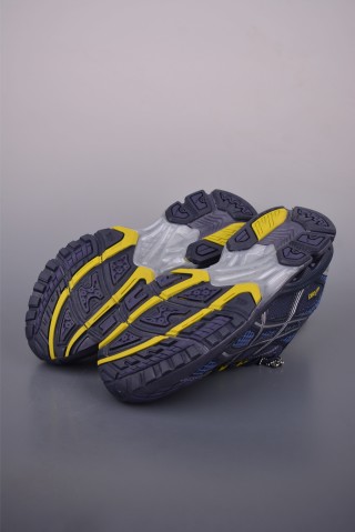 Asics Gel-Kahana Nimbus 10.1 Y2K view 3