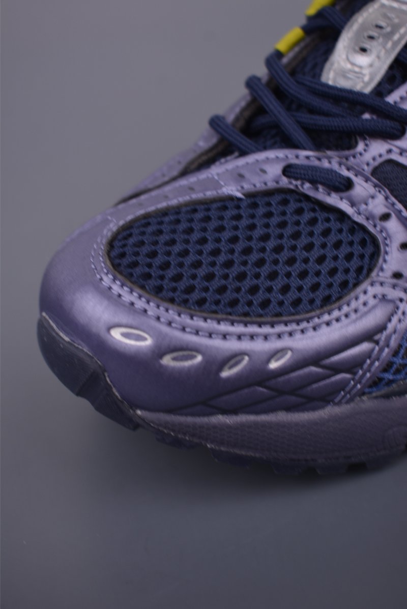 Asics Gel-Kahana Nimbus 10.1 Y2K view