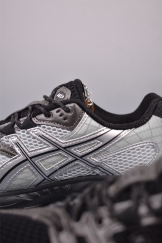 Asics Gel-Kahana Nimbus 10.1 Y2K view 8