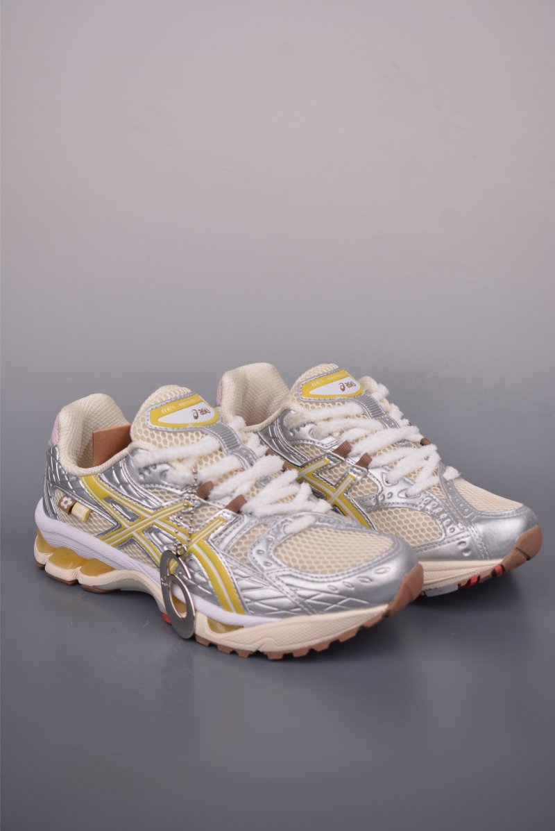 Asics Gel-Kahana Nimbus Y2K