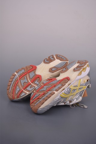 Asics Gel-Kahana Nimbus Y2K view 3