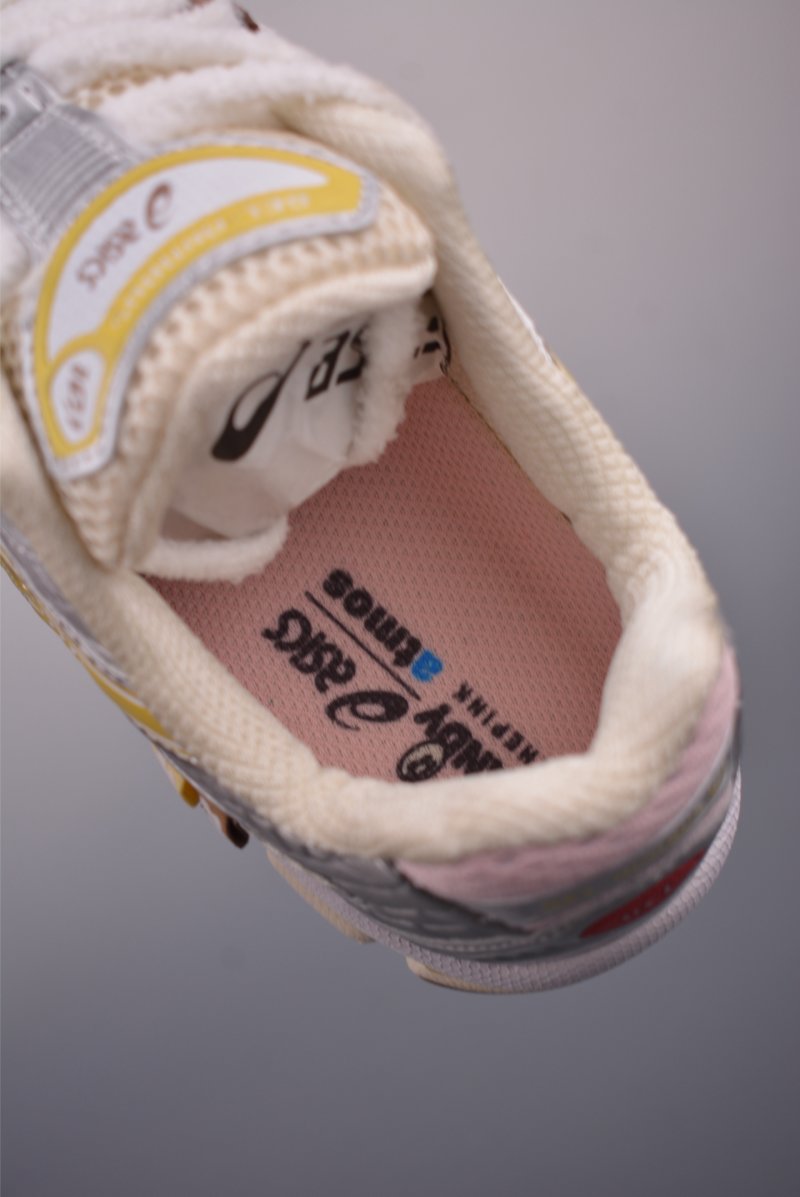 Asics Gel-Kahana Nimbus Y2K view