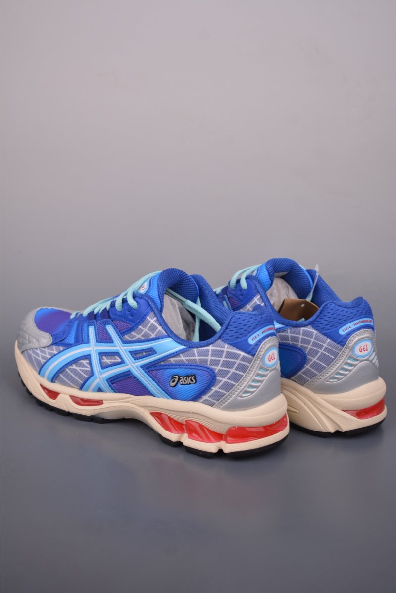 Asics Gel-Kahana Nimbus Y2K view
