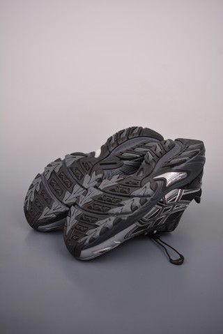 Asics Gel-Kahana TR V4 view 3