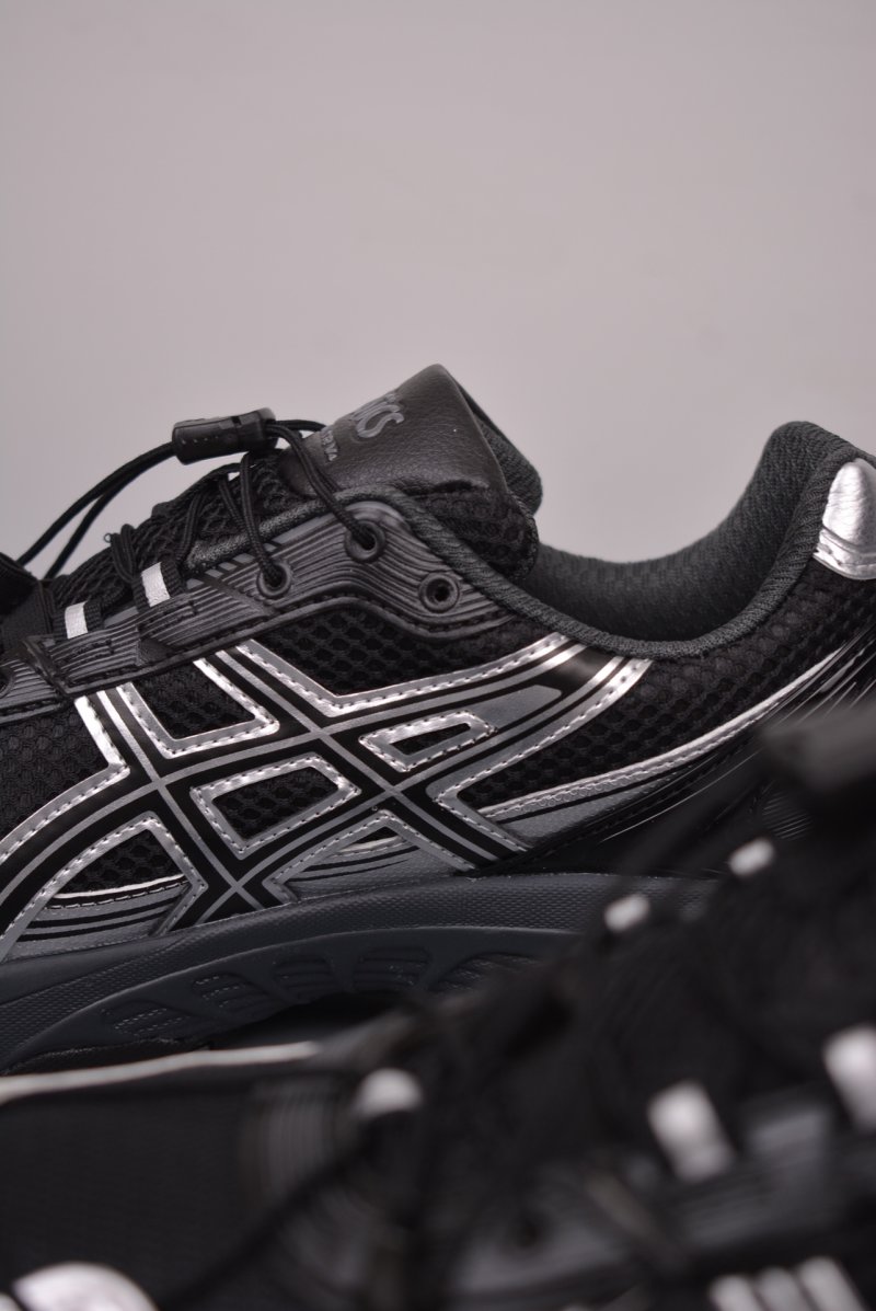 Asics Gel-Kahana TR V4 view