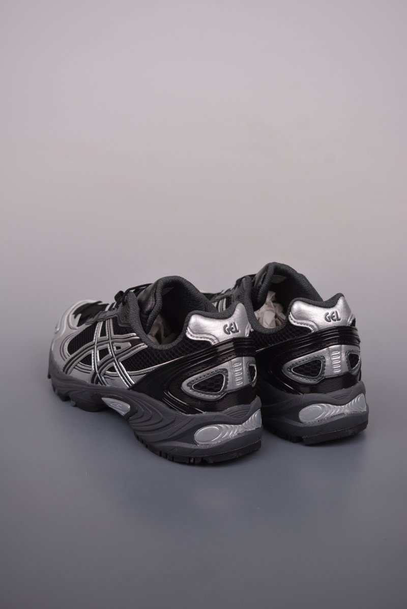 Asics Gel-Kahana TR V4 view