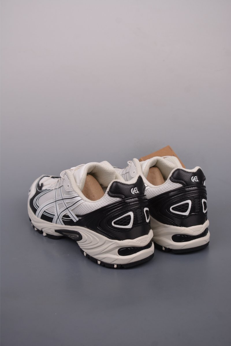 Asics Gel-Kahana TR V4 view
