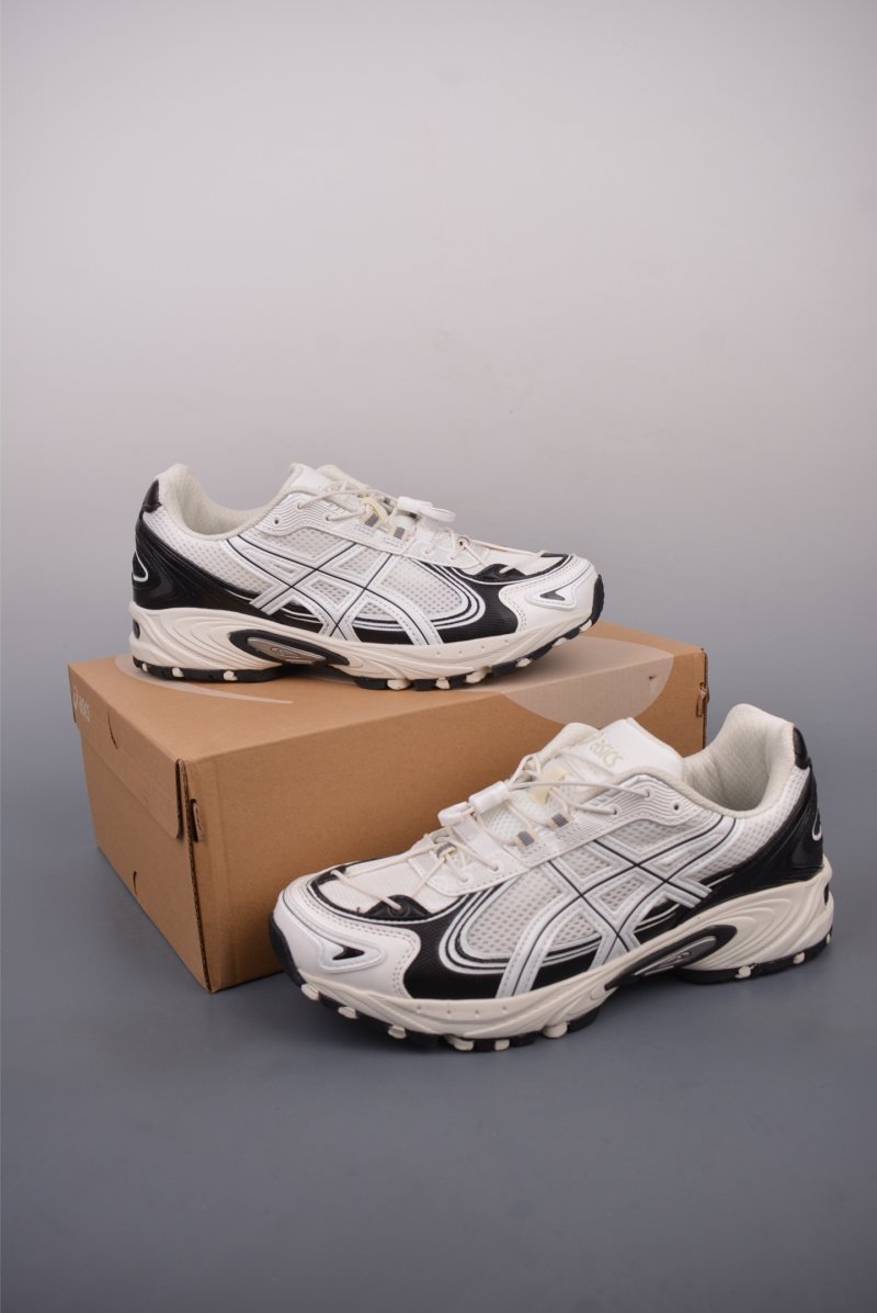 Asics Gel-Kahana TR V4 view