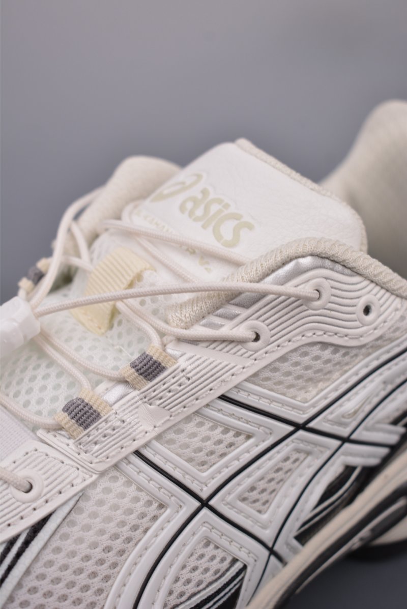 Asics Gel-Kahana TR V4 view