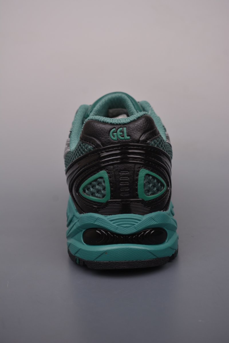 Asics Gel-Kahana TR V4 view