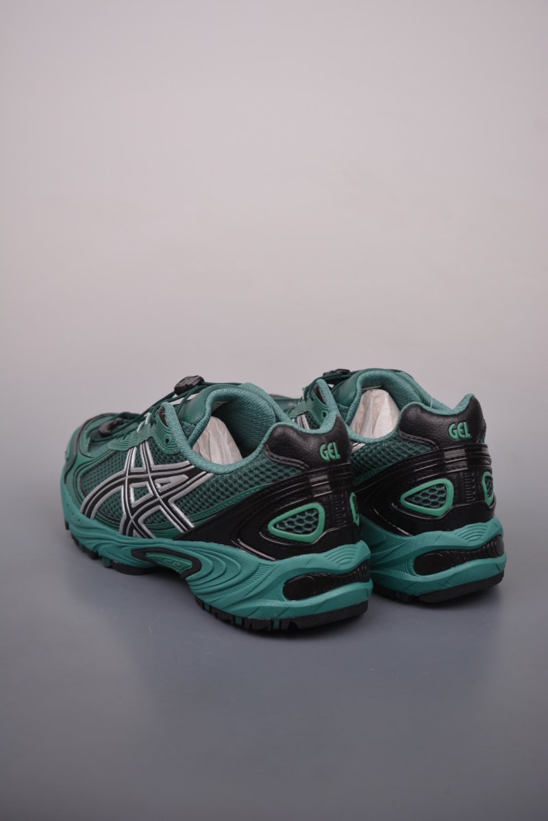 Asics Gel-Kahana TR V4 view