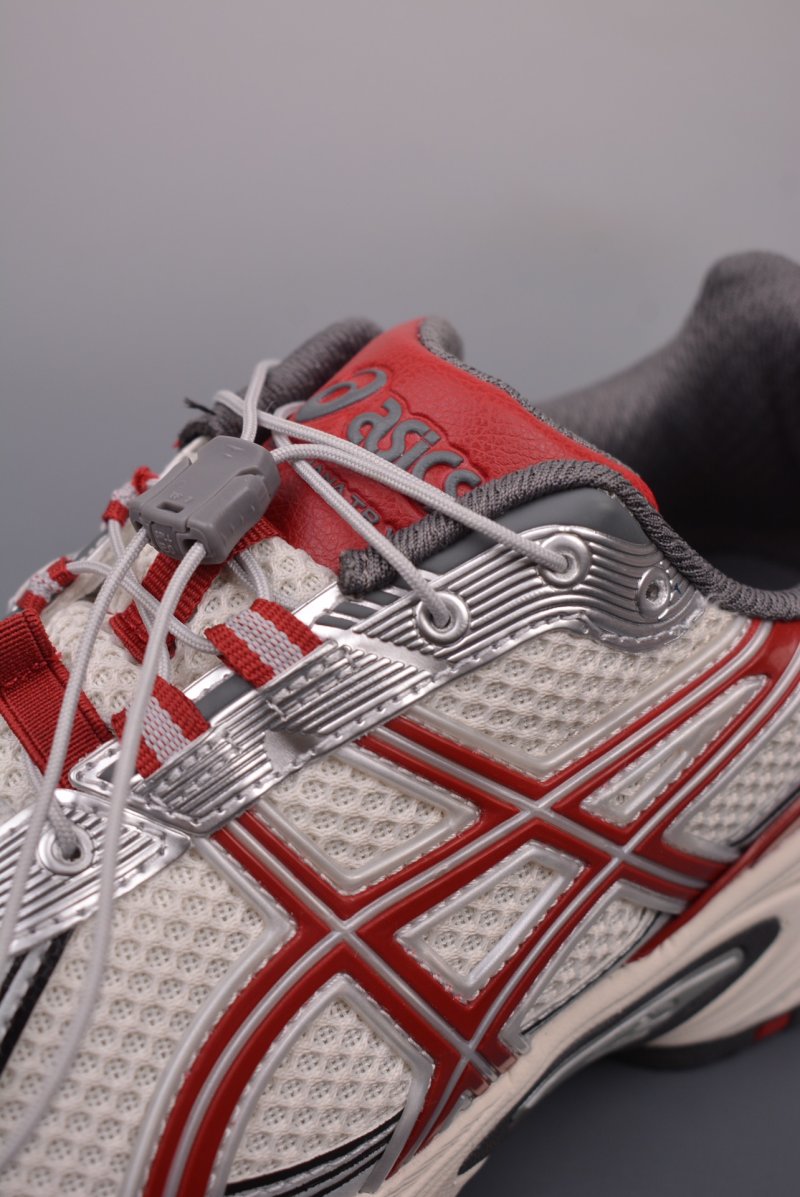Asics Gel-Kahana TR V4 view