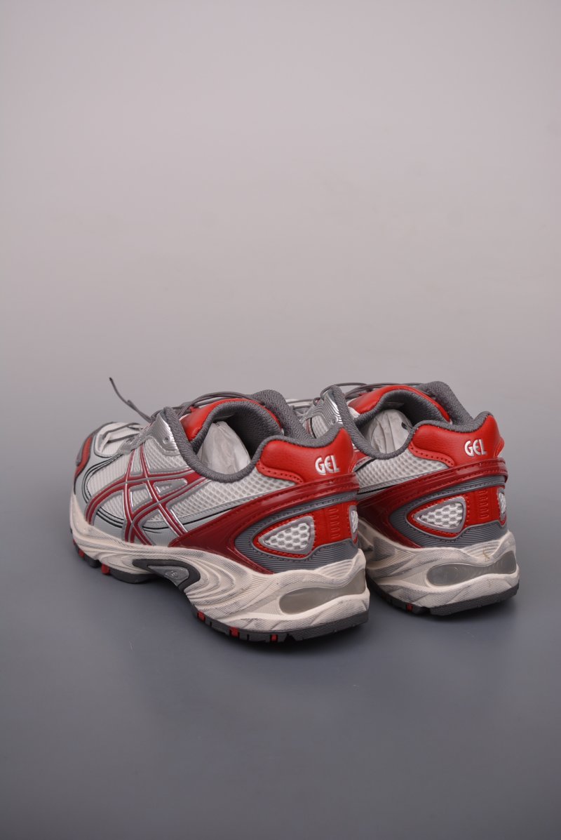 Asics Gel-Kahana TR V4 view