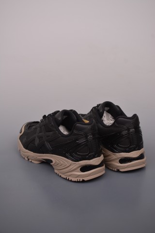 Asics Gel-Kahana TR V4 view 2