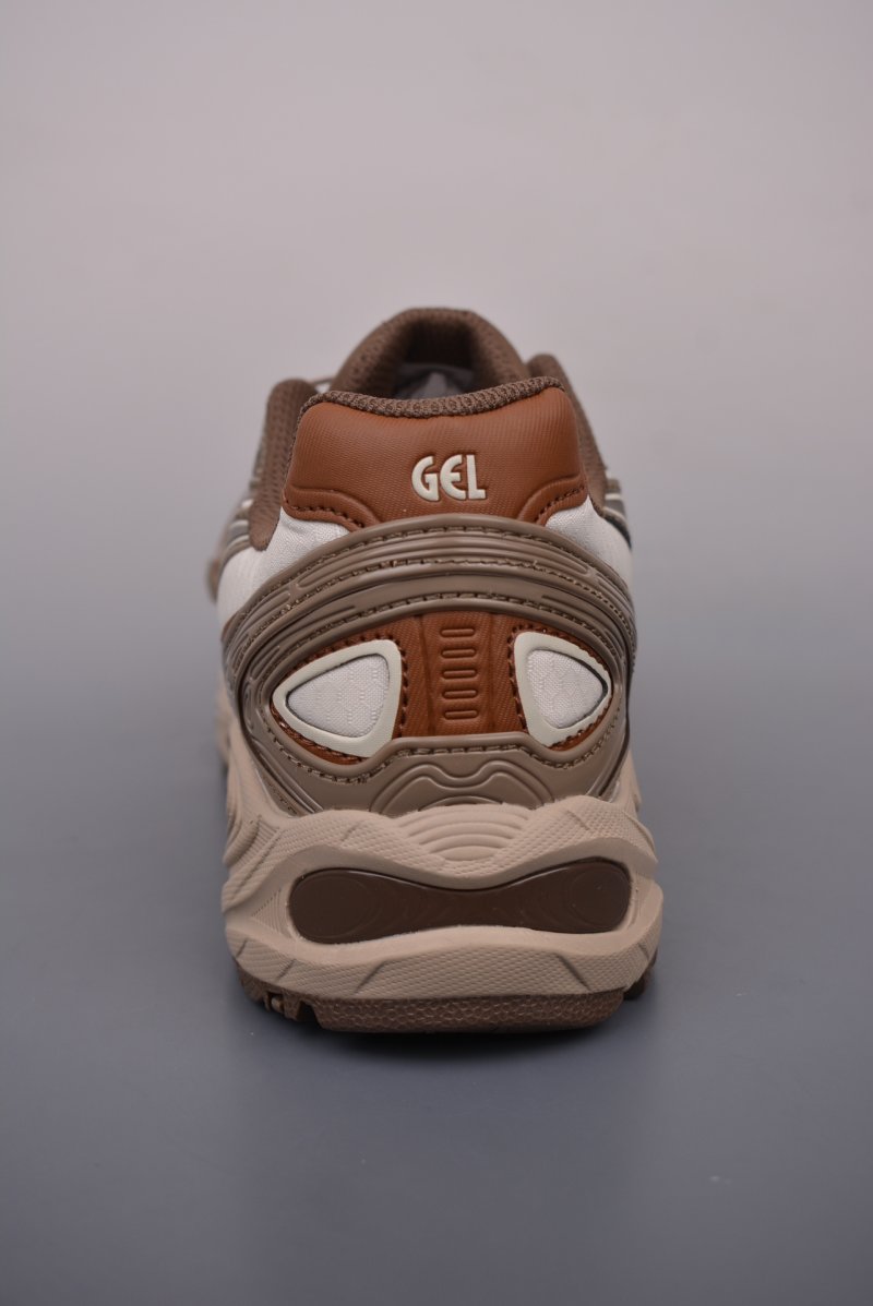 Asics Gel-Kahana TR V4 view