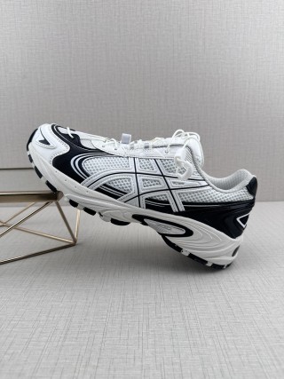 Asics Gel-Kahana TR V4 'Black / White / Grey' view 1