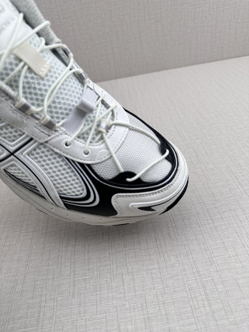 Asics Gel-Kahana TR V4 'Black / White / Grey' view