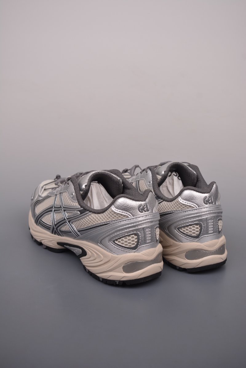 Asics Gel-Kahana TR V4 view