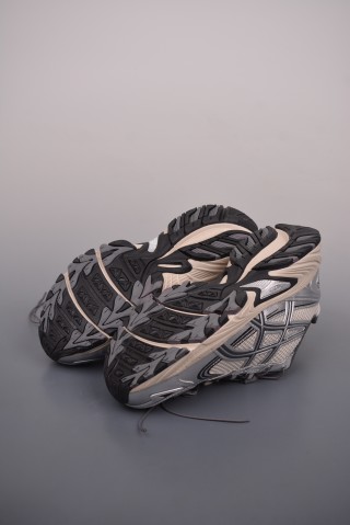 Asics Gel-Kahana TR V4 view 3