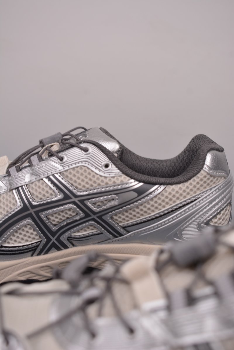 Asics Gel-Kahana TR V4 view