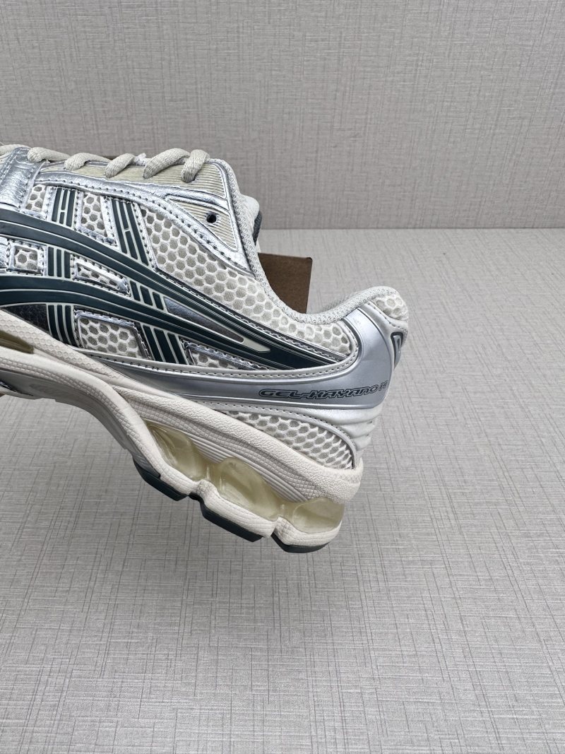 Asics Gel-Kayano 14 view