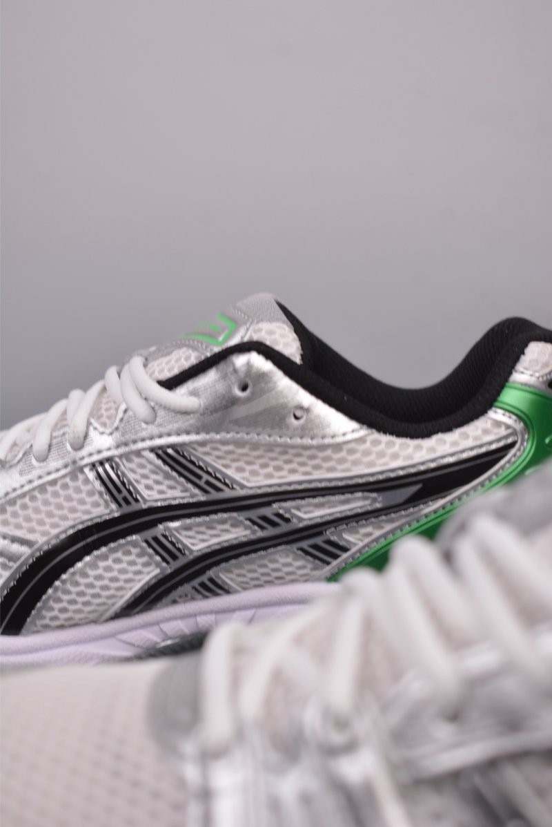Asics Gel-Kayano 14 view