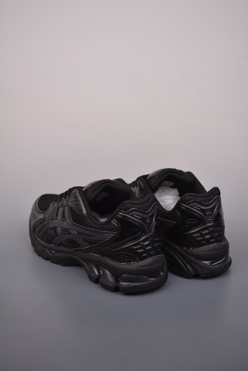 Asics Gel-Kayano 14 view