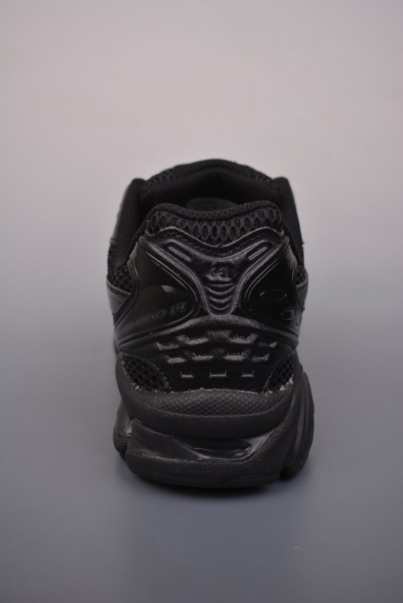 Asics Gel-Kayano 14 view