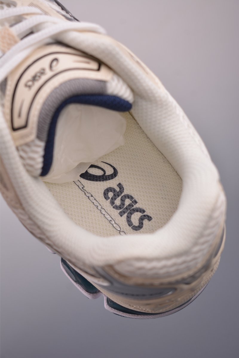 Asics Gel-Kayano 14 view