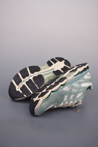 Asics Gel-Kayano 12.1 view 3
