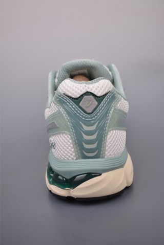 Asics Gel-Kayano 12.1 view 4