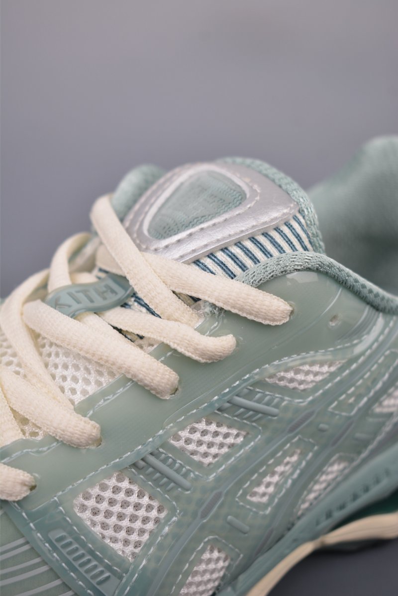 Asics Gel-Kayano 12.1 view
