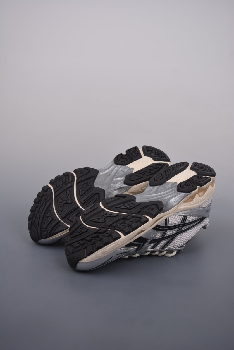 Asics Gel-Kayano 14 view