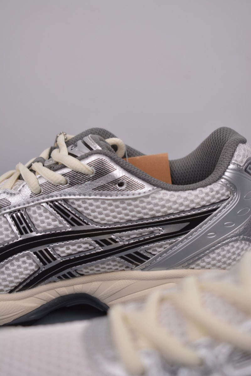 Asics Gel-Kayano 14 view