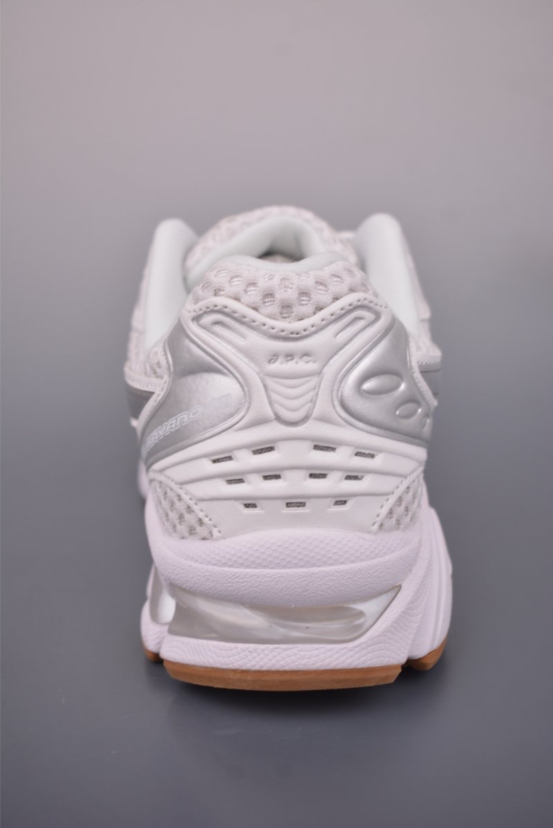 Asics Gel-Kayano 14 view