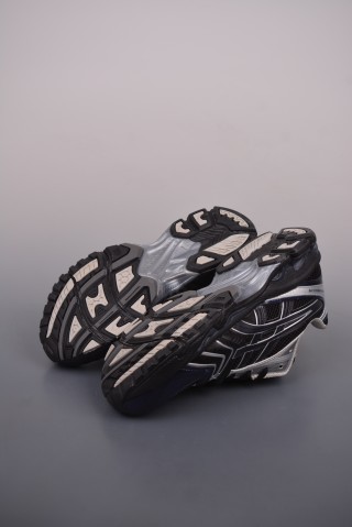 Asics Gel-Kayano 14 view 3