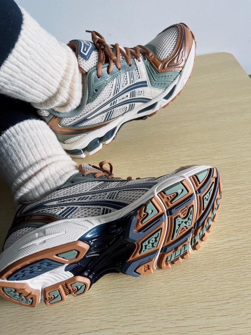 Asics Gel-Kayano 14