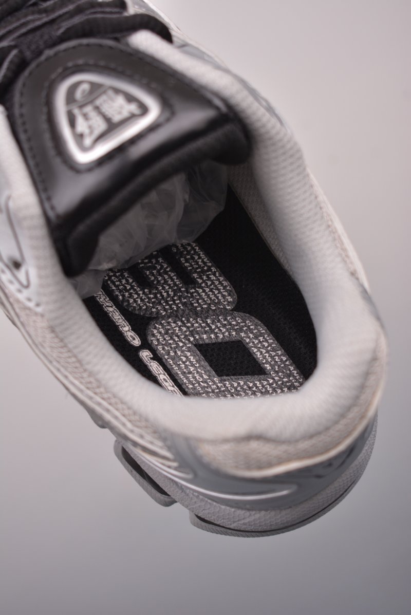 Asics Gel-Kayano Legacy view