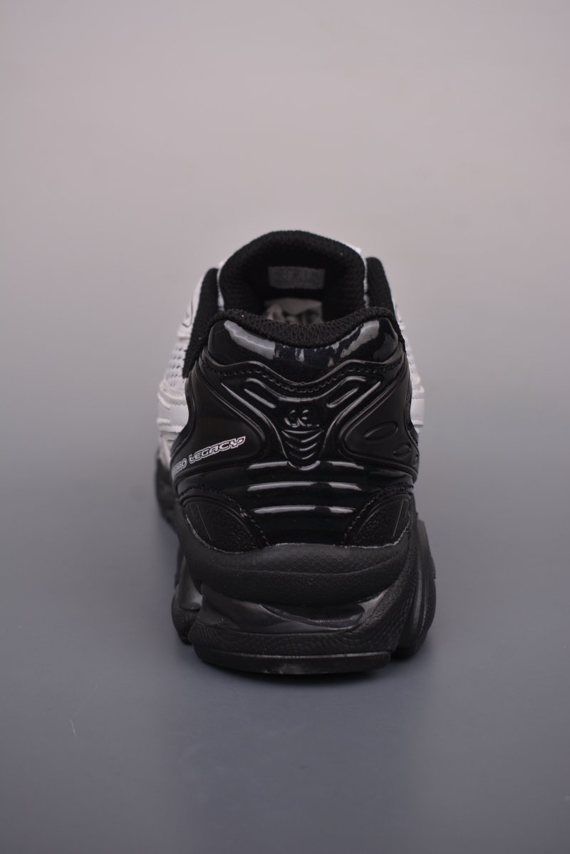 Asics Gel-Kayano Legacy view