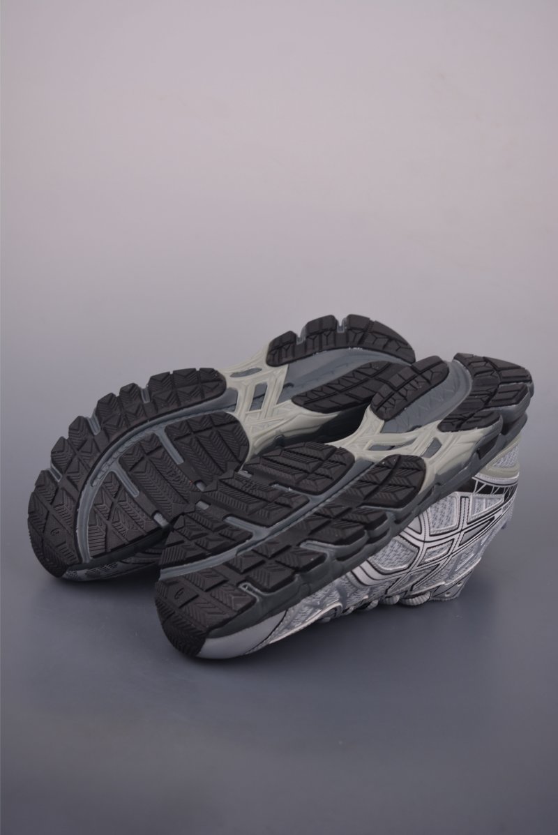 Asics Gel-Kinetic Fluent view