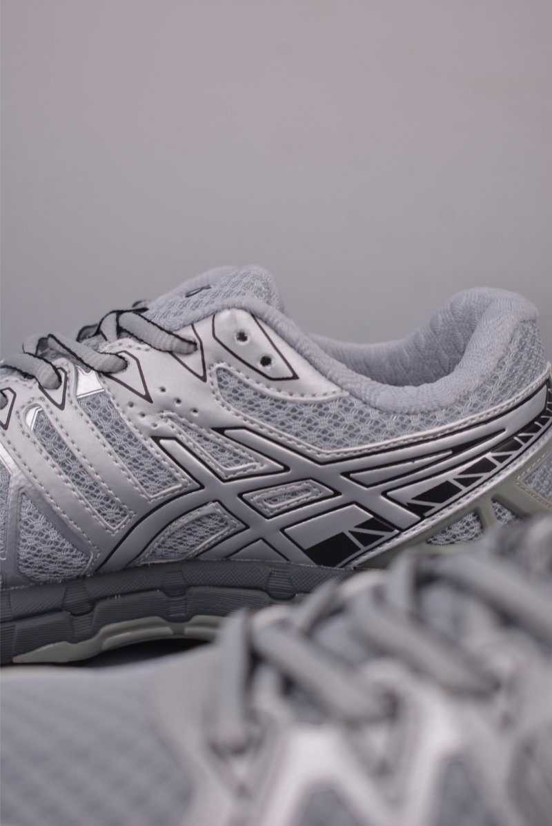 Asics Gel-Kinetic Fluent view