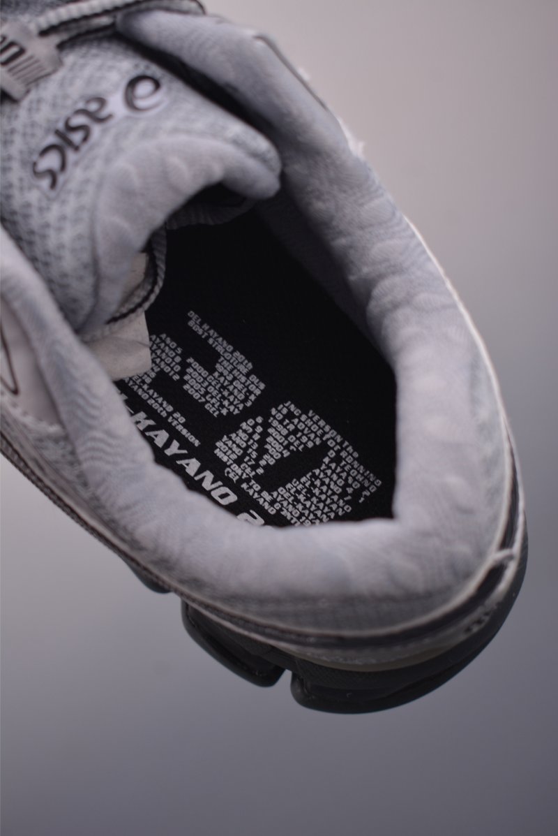 Asics Gel-Kinetic Fluent view