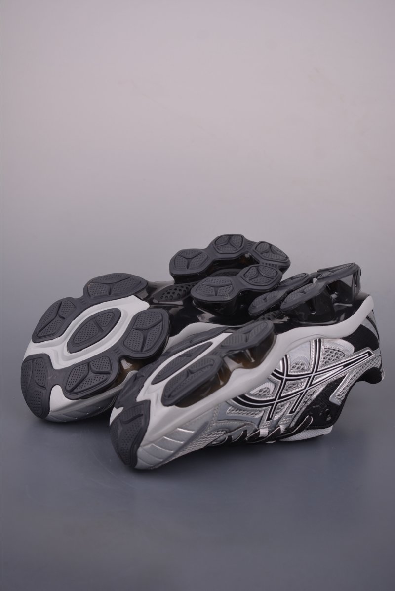 Asics Gel-Kinetic Fluent view
