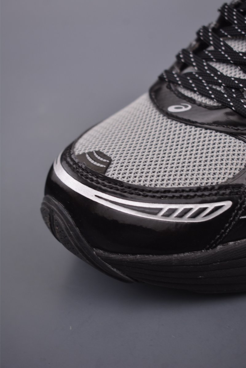 Asics Gel-Kinetic Fluent 'Silver' view