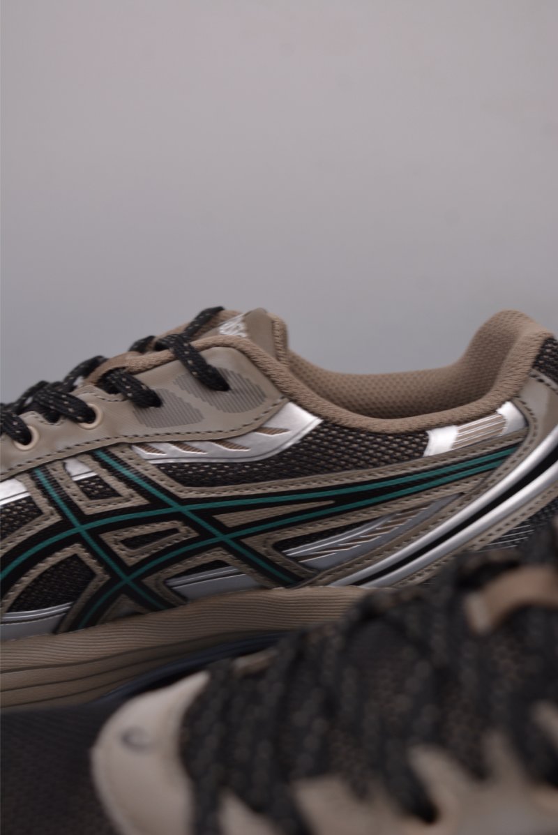 Asics Gel-Kinetic Fluent 'Silver' view