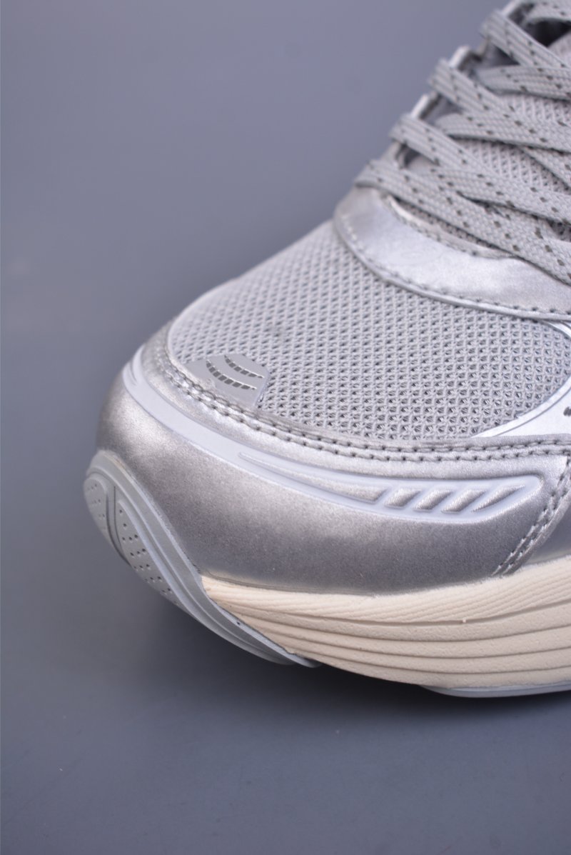 Asics Gel-Kinetic Fluent 'Silver' view