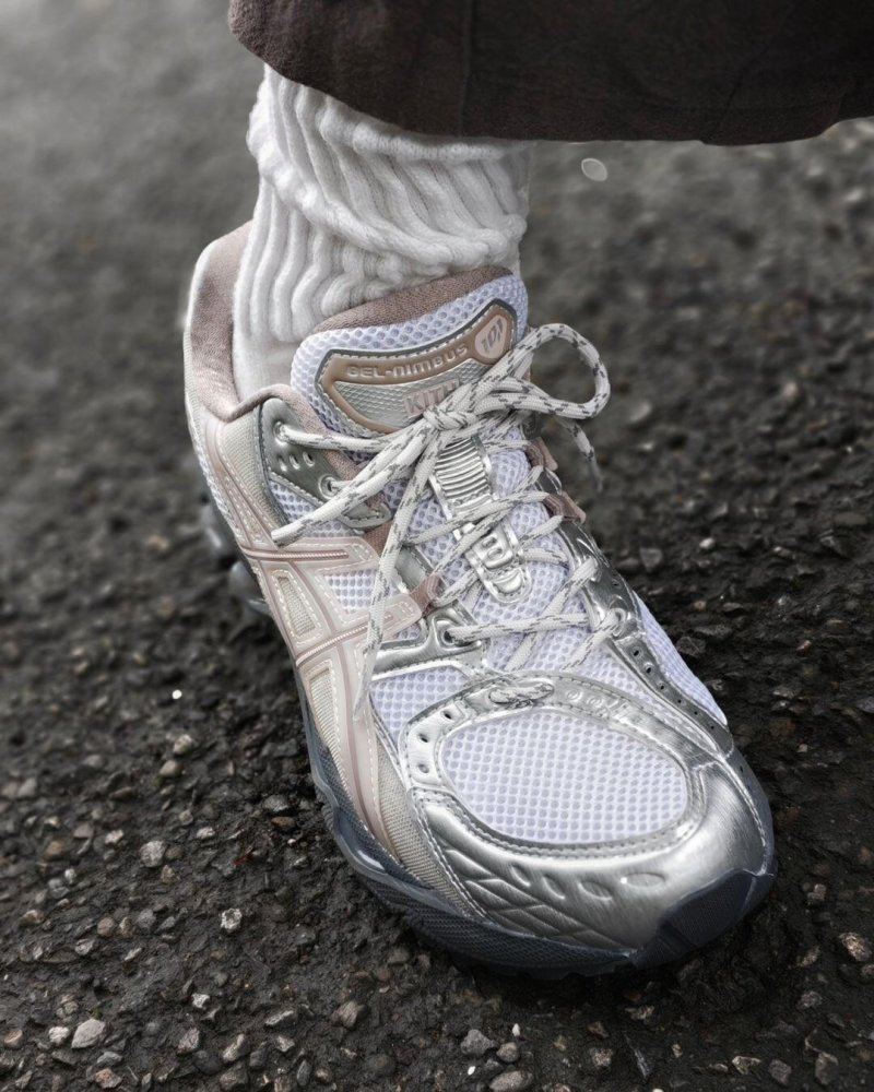 Asics Gel-Nimbus 10.1 view