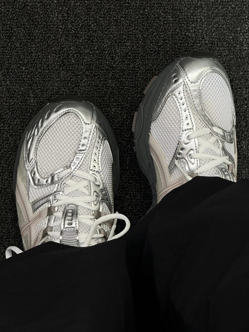 Asics Gel-Nimbus 10.1 view