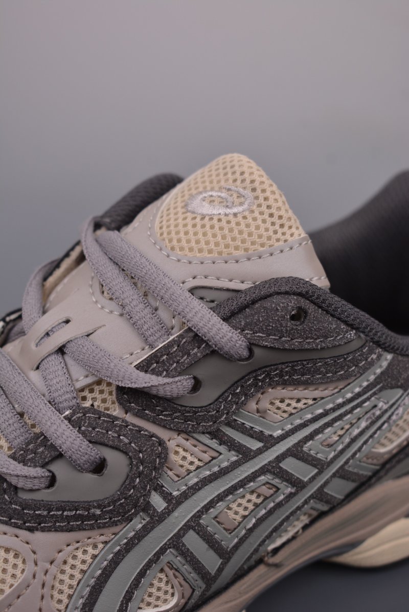 Asics Gel-NYC view